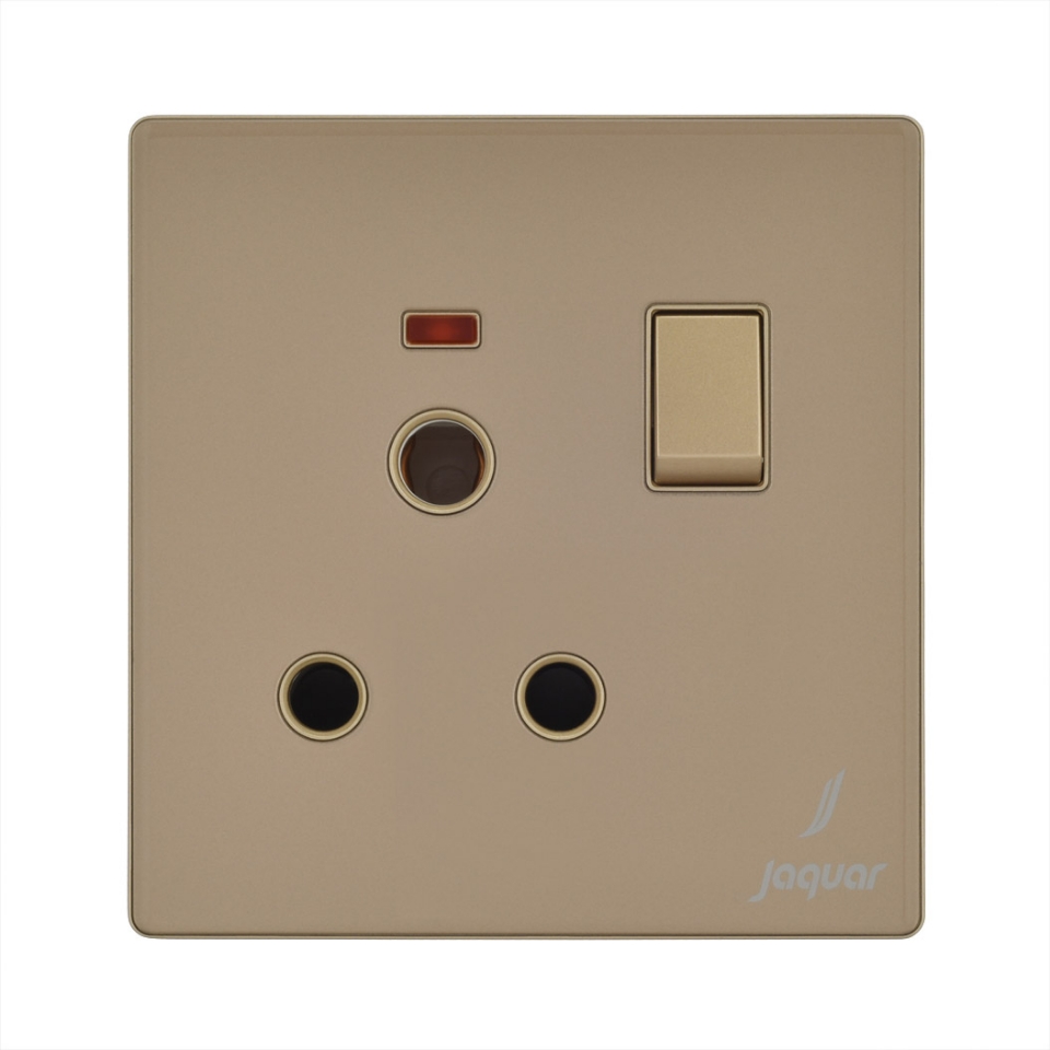 Picture of 16A Switched Socket With Indicator - Gold