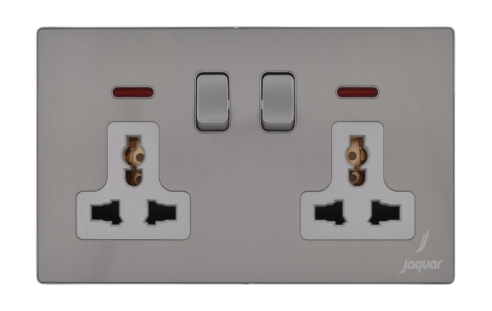 Picture of 13A Universal Switched Socket With Indicator