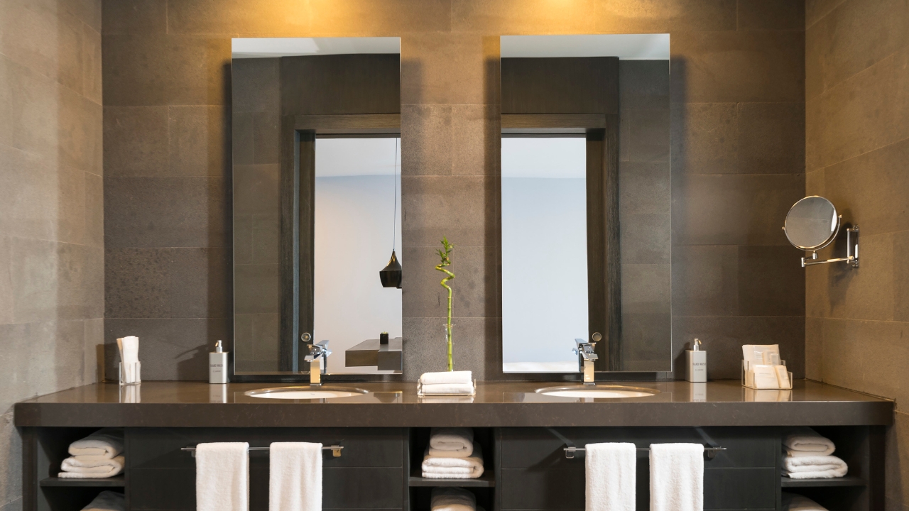 Creative Uses for Bathroom Mirrors | Jaquar