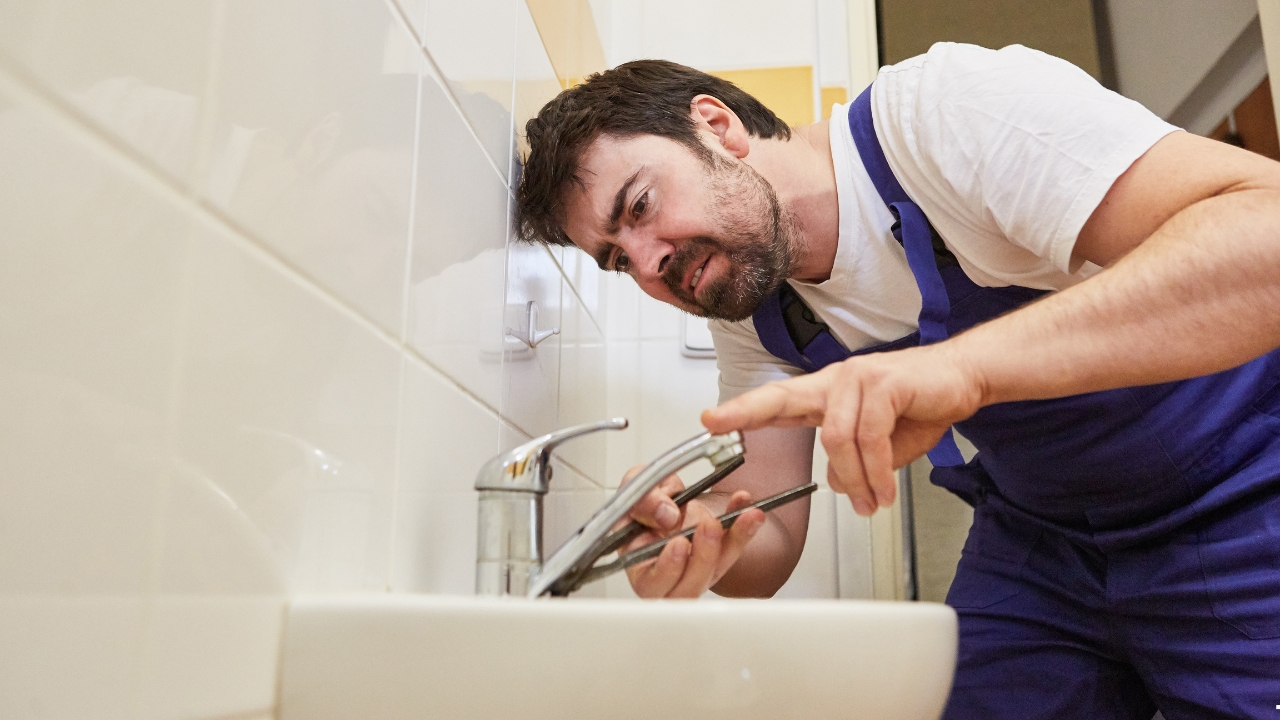 How to Replace Your Bathroom Faucet in Just 10 Minutes | Jaquar