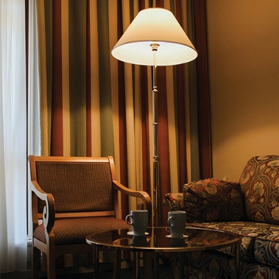 फ्लोर लैम्प्स | Jaquar